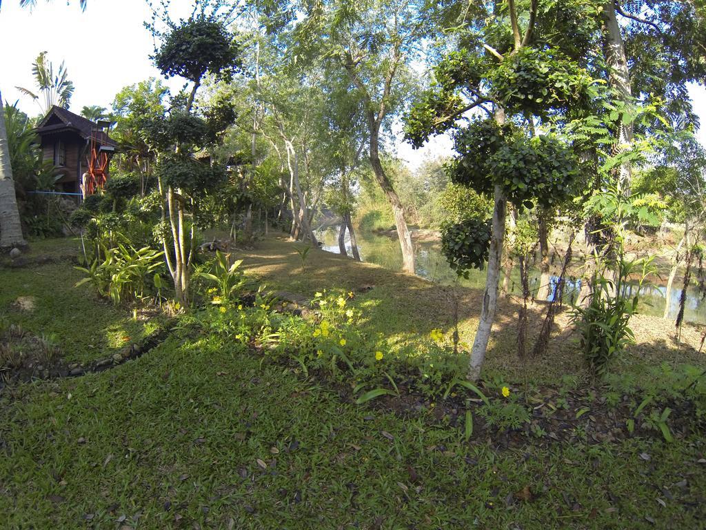 Riverside Ban Cho Lae Exterior foto